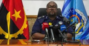 Segurança e tranquilidade públicas, polícia nacional assegura dia normal de trabalho