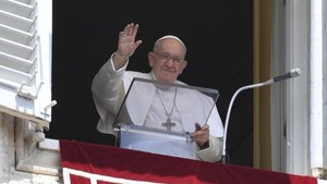 Papa no Regina Caeli: o Espírito Santo nos liberta do medo