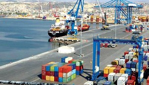 Trabalhadores do porto do lobito transferidos para a AGL acusam PCA de agir de má fé