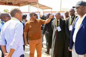 PR visita obras de requalificação urbana da Vila da Muxima