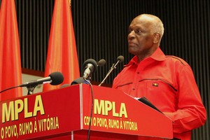 Criatividade empresarial pode suplantar carências da crise diz presidente do MPLA
