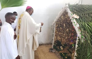 Bispo de Cabinda apela dirigentes a caminharem com compromisso de servir o povo