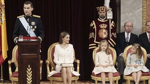 Felipe VI quer uma “monarquia renovada para um tempo novo”