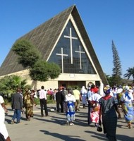 Restos mortais do padre Waloya vão a enterrar sábado em Benguela 