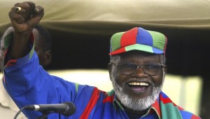 Sam Nujoma vai a enterrar a 1 de Março