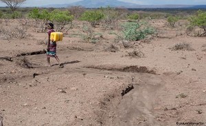 Sul de Angola fome e seca forçam deslocamentos de famílias a Namíbia