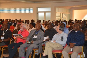 Decorre no Nova Vida a semana teológica internacional de Luanda