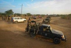 Três mortos em explosão de carro-bomba na Somália