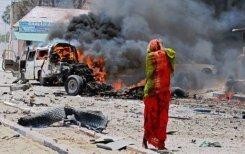 Carro-bomba mata oito em Mogadíscio