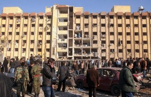 Explosões matam mais de 80 em universidade síria (governo e médicos)