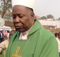 Nossa Senhor Rainha do Mundo Sé catedral de Cabinda em festa 