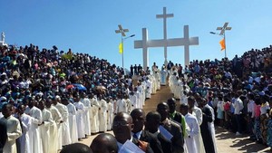 Diocese do kuito inaugura santuário diocesano 