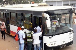 Esta levantada a greve na TCUL trabalhadores voltam ao trabalho 