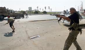 Violentos confrontos em Trípoli