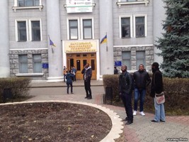 Bolseiros angolanos na Ucrânia há um ano sem subsídios