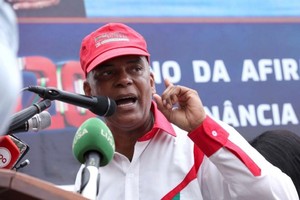 UNITA “Guerra entre “Marimbondos” no MPLA não ajuda crescimento do país”