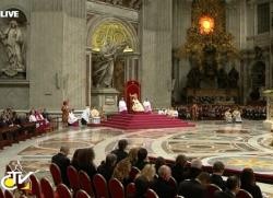 Bento XVI despede-se do ano pedindo mais espaço para boas notícias
