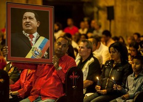 “Apareça” Presidente Chávez, “fale à Venezuela”