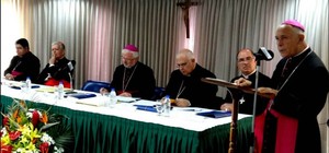Bispos católicos pedem adiamento das presidenciais