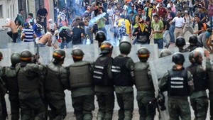 Mais de 400 pessoas foram detidas na Venezuela após manifestação contra o governo