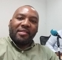 Revista de Imprensa: Dr. Albino Pakise