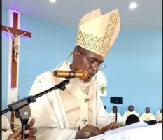 “NINGUÉM SE TORNA PASTOR POR MÉRITO PRÓPRIO; É DEUS QUEM CHAMA”, AFIRMA ARCEBISPO DO LUBANGO NA ORDENAÇÃO DE NOVO SACERDOTE ESPIRITANO