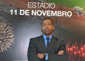 Ministra Ana Paula Sacramento exonera director do estádio 11 de Novembro