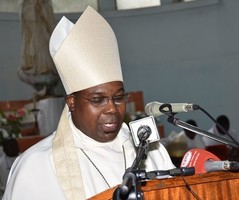 Arcebispo do Huambo adverte jovens sobre propostas enganosas