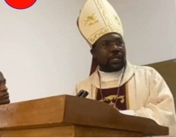Arcebispo do Huambo exorta cristãos a serem verdadeiros construtores da paz