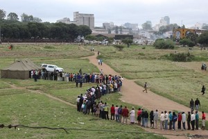 Igrejas pedem solução pacífica às irregularidades das eleições em Zimbabué